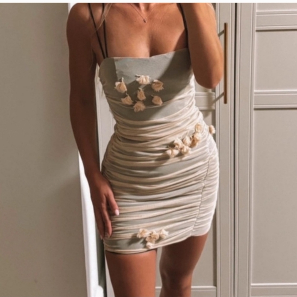 Zara Cream and Sage Green Ruched Mini Dress with Floral Appliqué